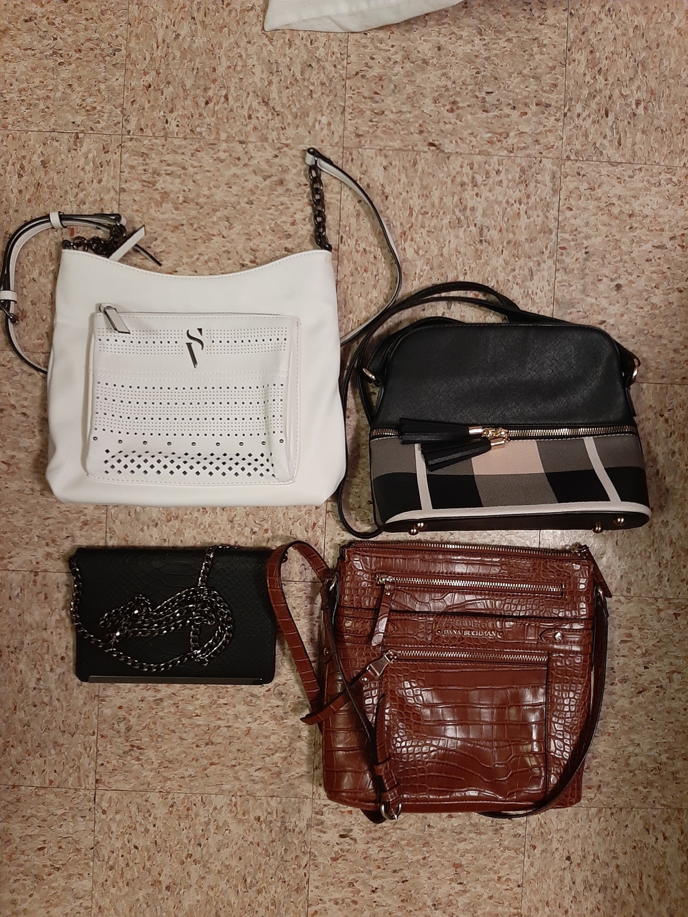 Vera Wang Dana Buchman 2 Unbranded Lot 4